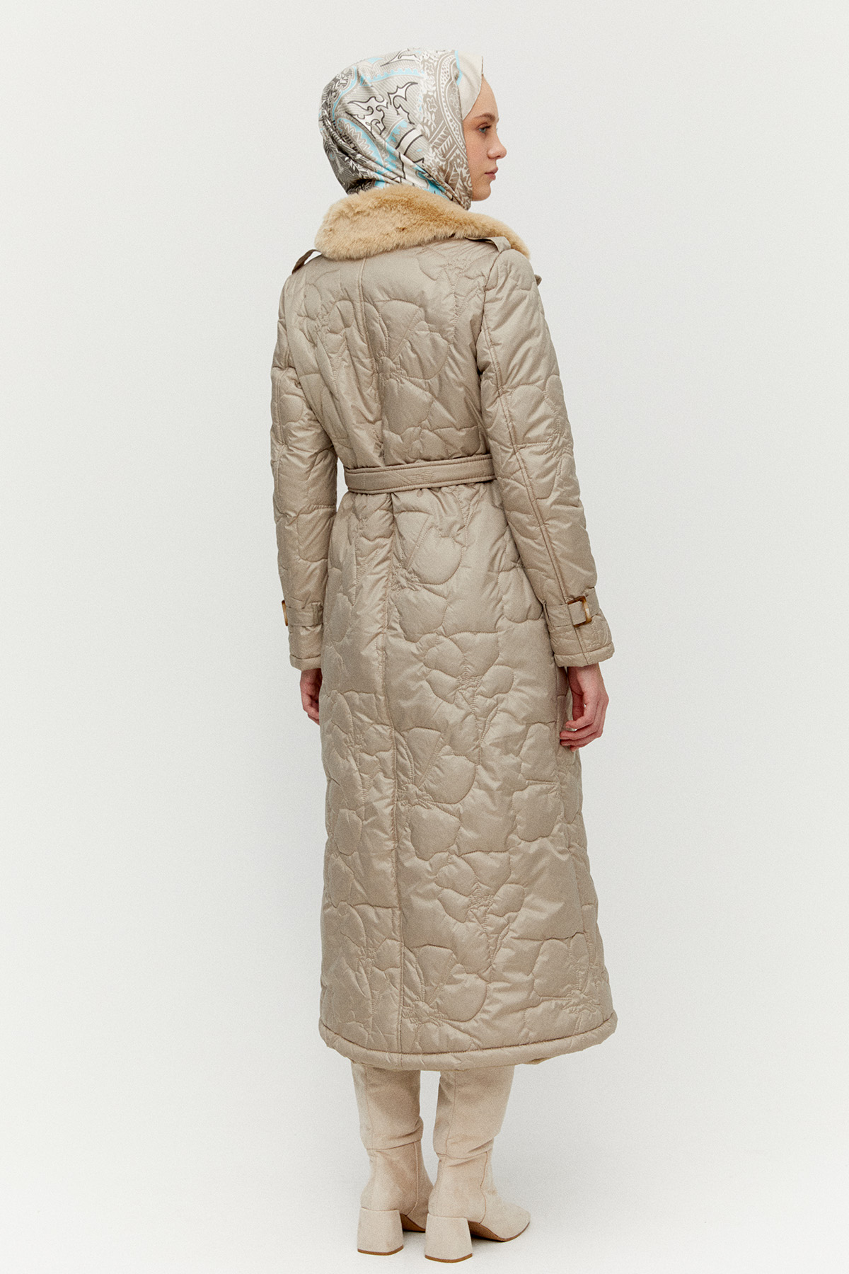 Çiçekli Kapitone Kruvaze Mont, Tesettür Giyim