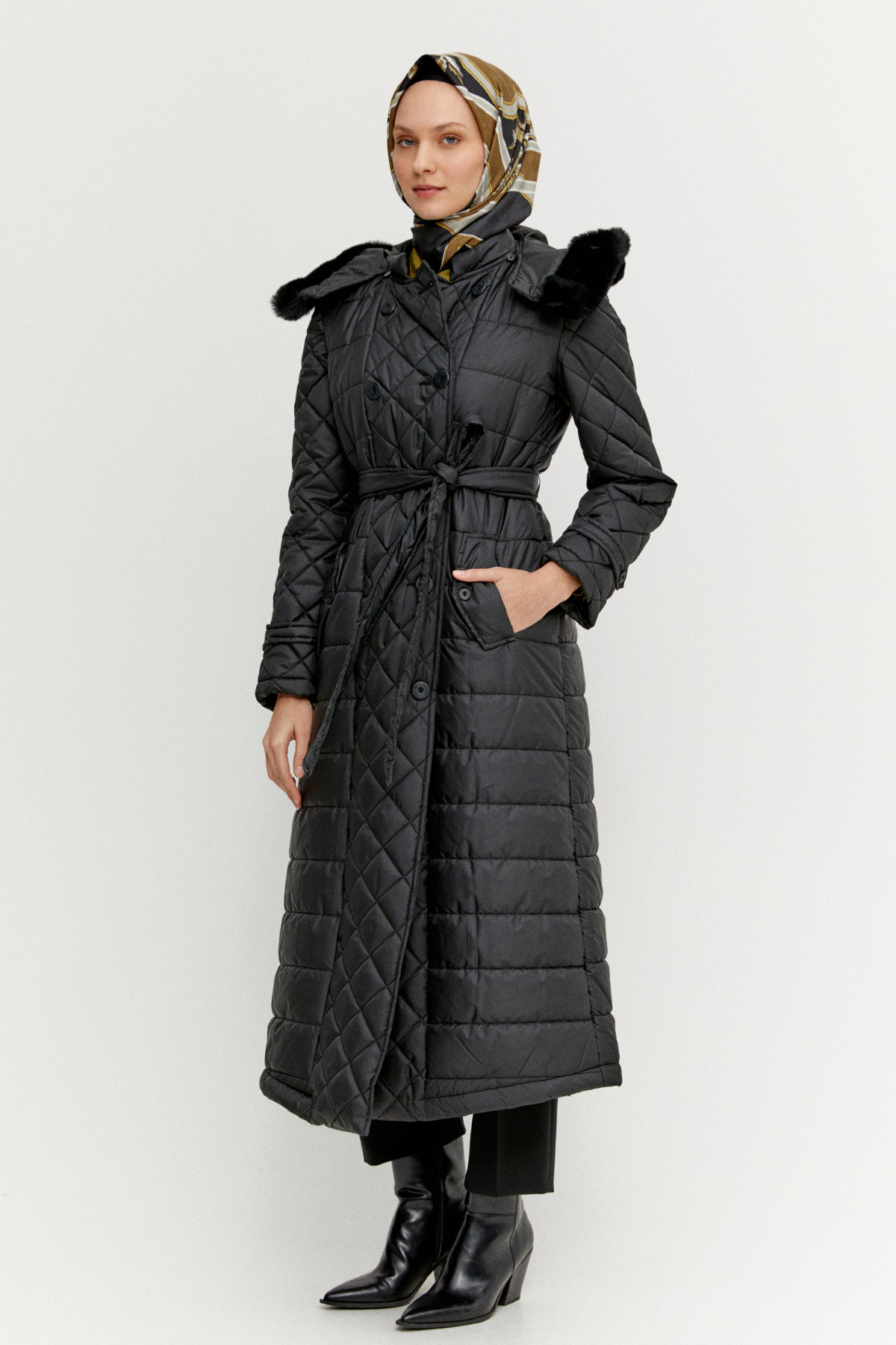 Kuşaklı Seyyar Kapüşonlu Şişme Kaban, Tesettür Giyim