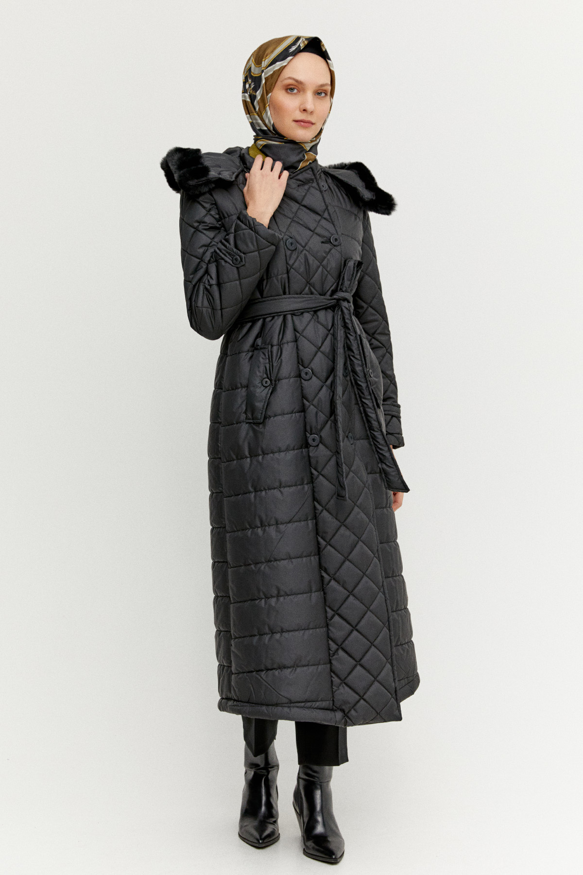 Kuşaklı Seyyar Kapüşonlu Şişme Kaban, Tesettür Giyim