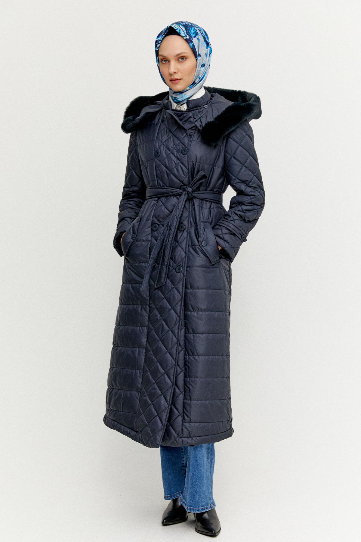 Kuşaklı Seyyar Kapüşonlu Şişme Kaban, Tesettür Giyim