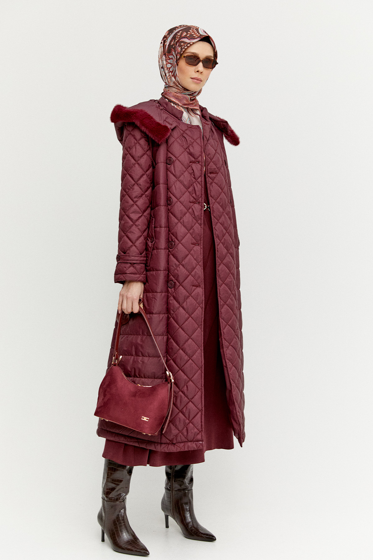 Kuşaklı Seyyar Kapüşonlu Şişme Kaban, Tesettür Giyim