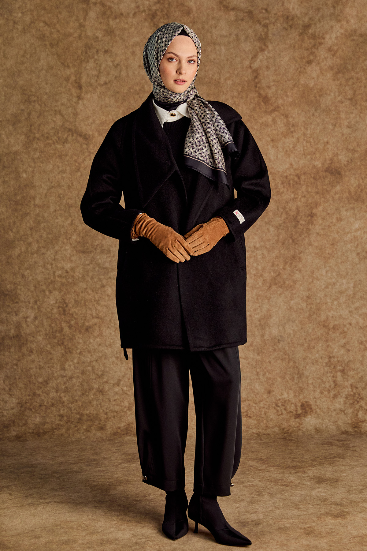 Mendil Yakalı Yün Kaban, Tesettür Giyim