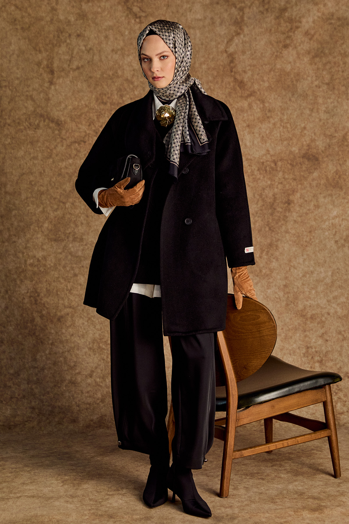 Mendil Yakalı Yün Kaban, Tesettür Giyim