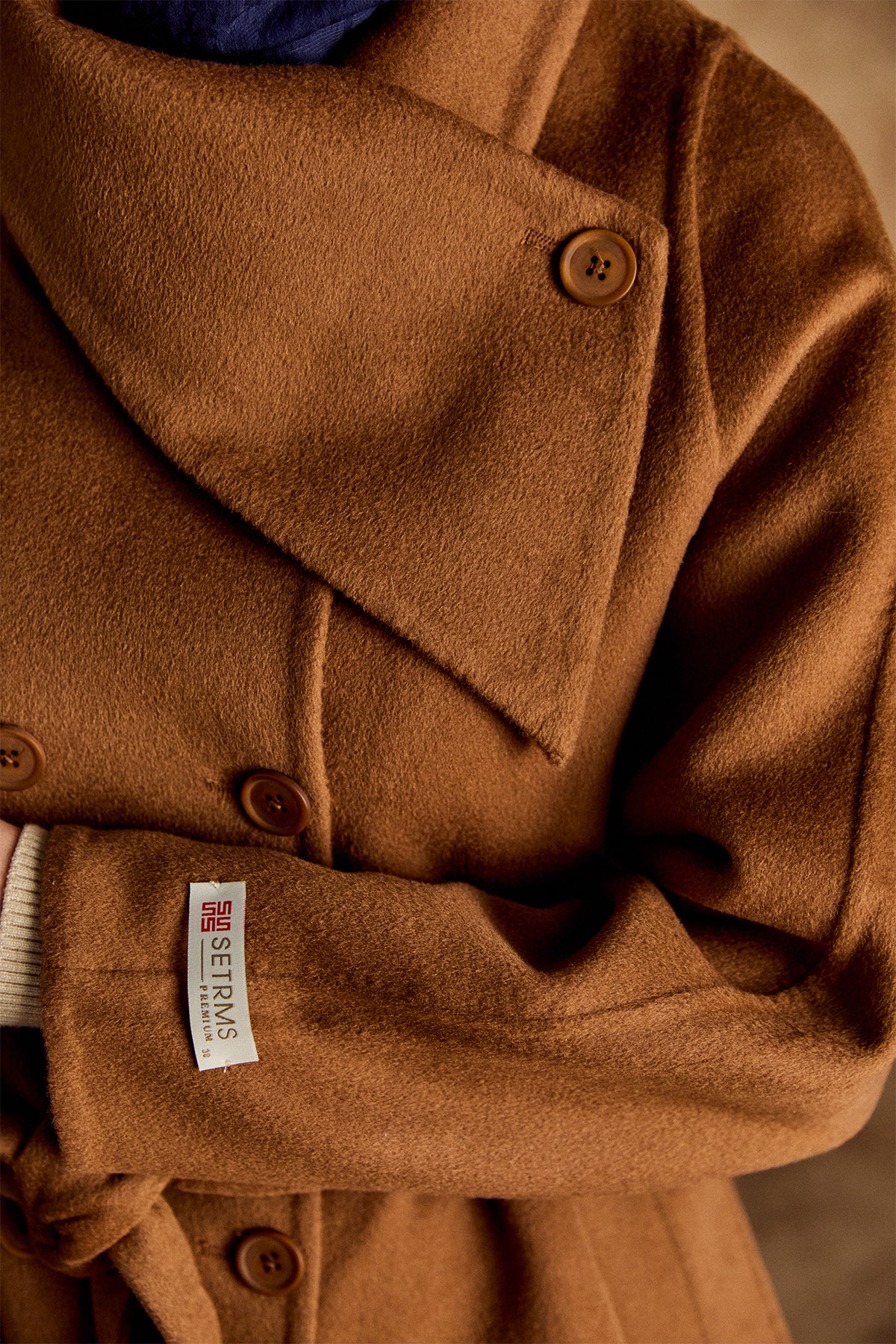 Mendil Yakalı Yün Kaban, Tesettür Giyim