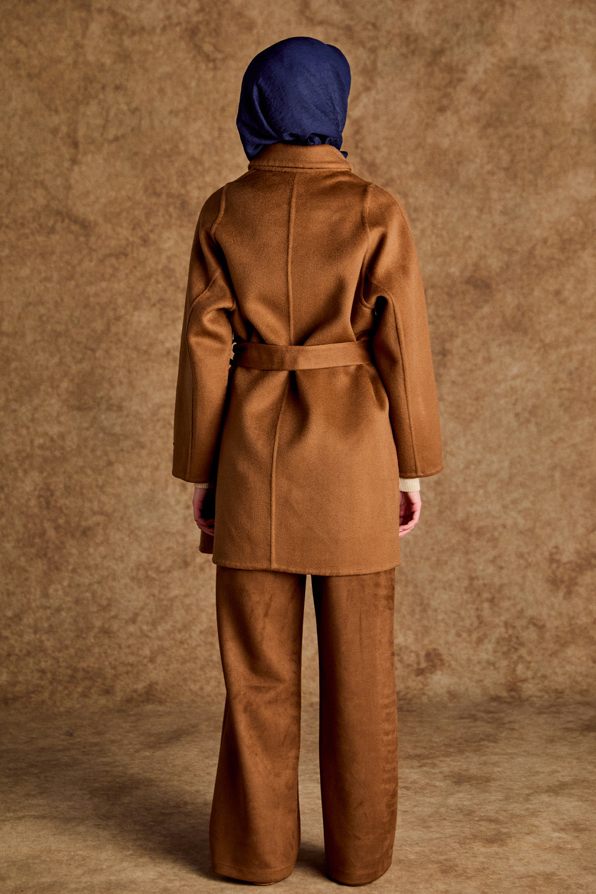 Mendil Yakalı Yün Kaban, Tesettür Giyim