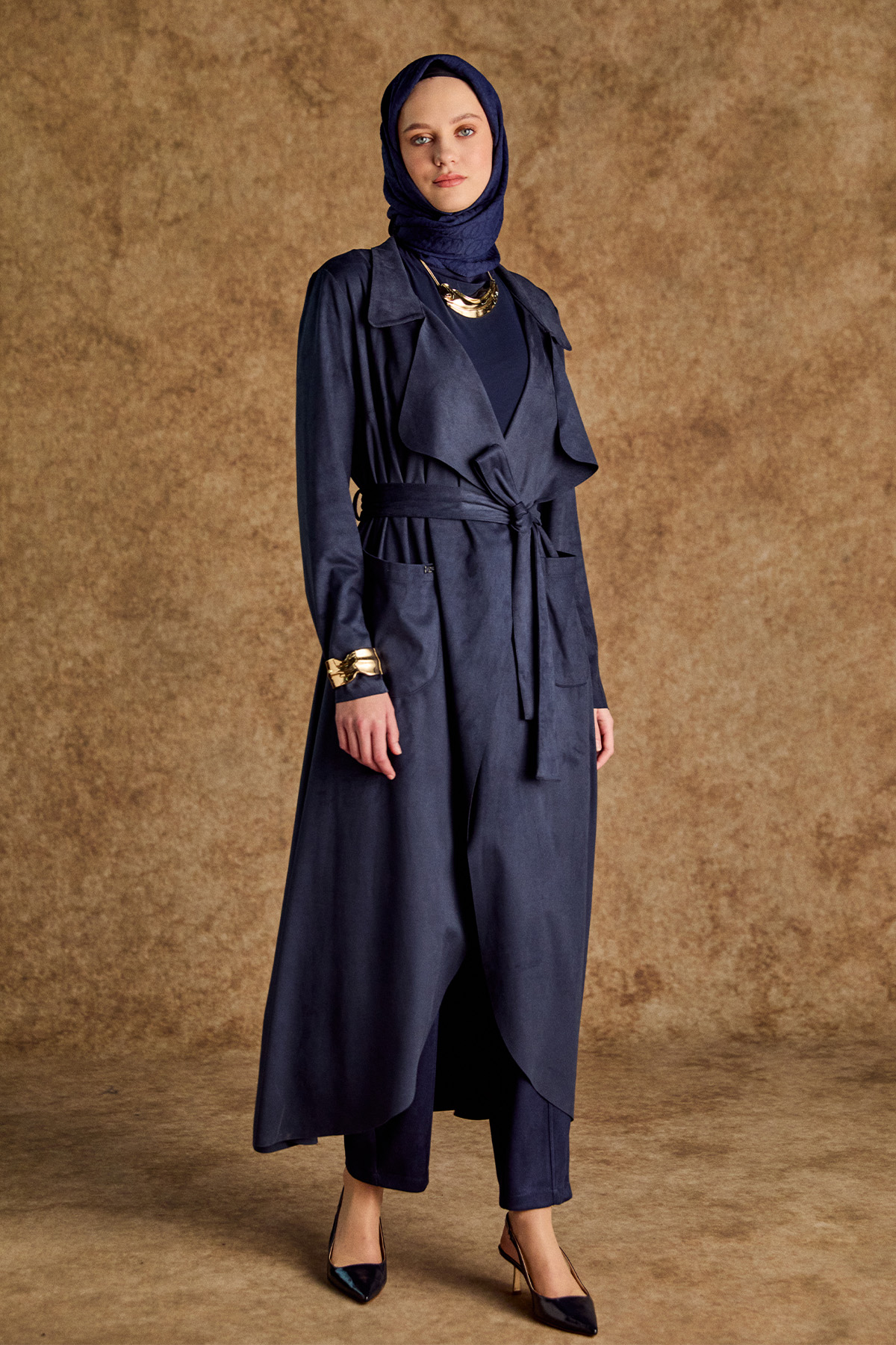 Süet Dokulu Pardesü, Tesettür Giyim