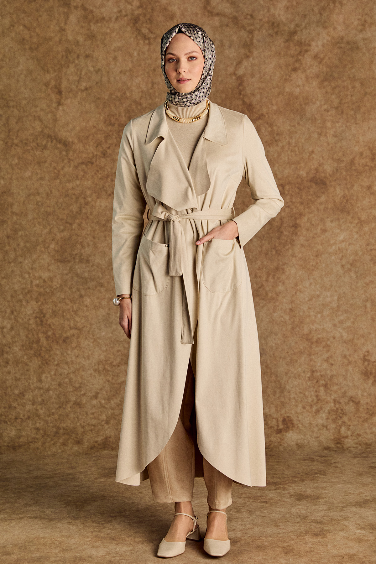 Süet Dokulu Pardesü, Tesettür Giyim