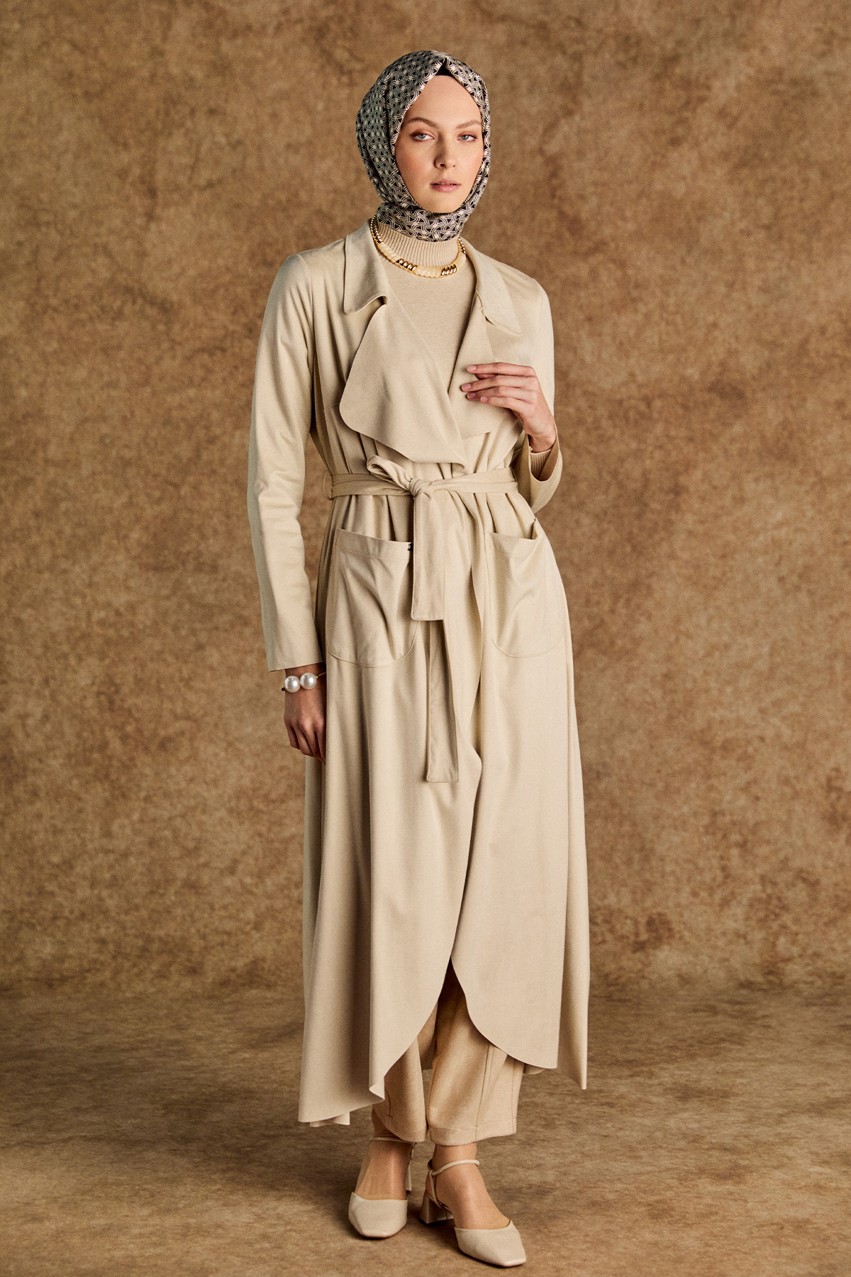 Süet Dokulu Pardesü, Tesettür Giyim