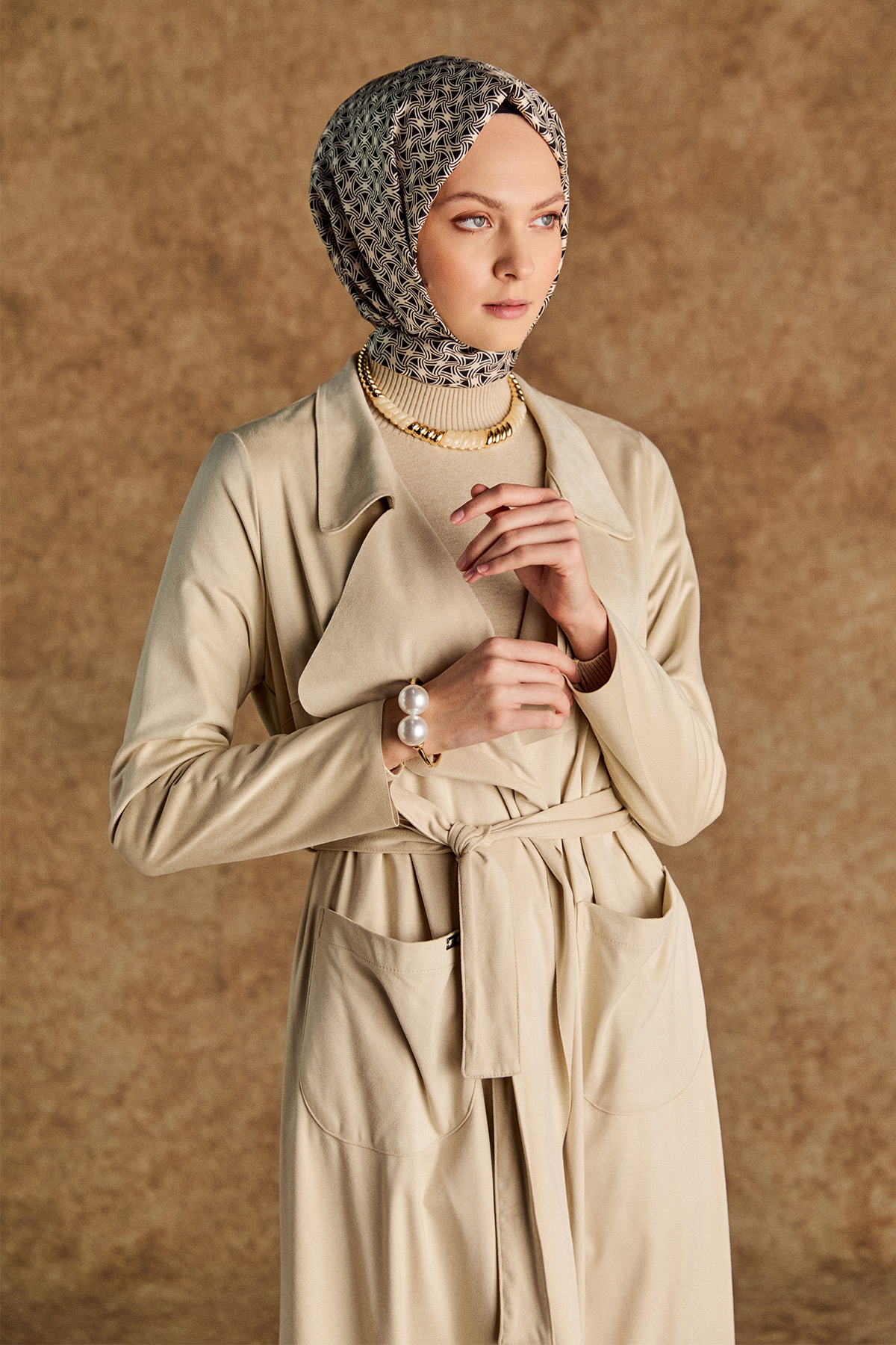 Süet Dokulu Pardesü, Tesettür Giyim