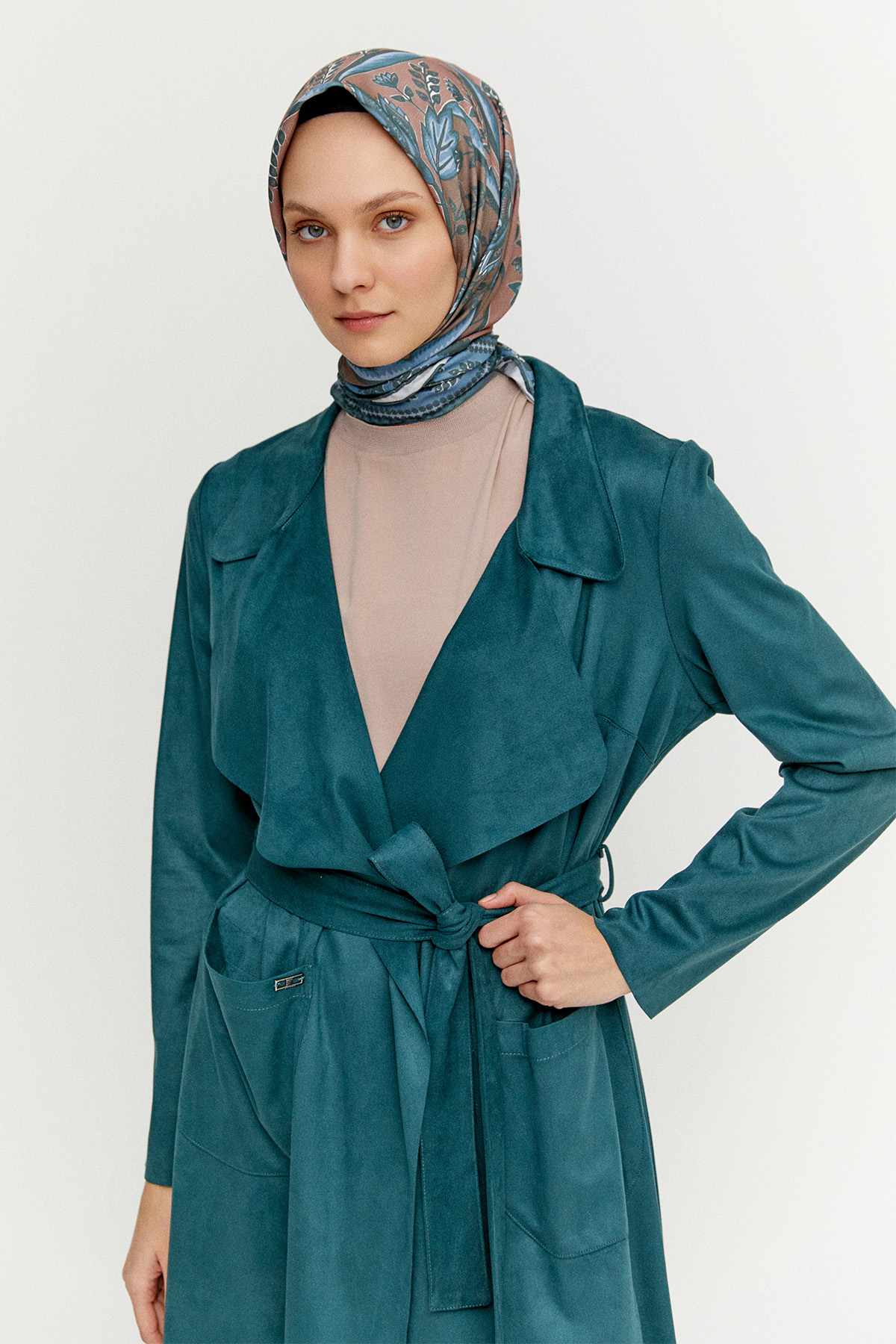 Süet Dokulu Pardesü, Tesettür Giyim