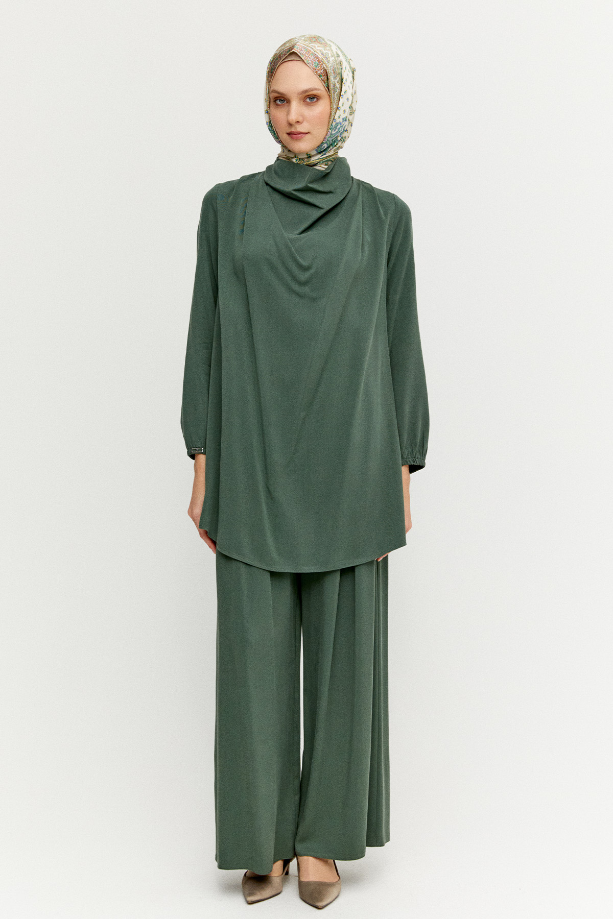 Degaje Yaka Tunik Pantolon Etek İkili Takım, Tesettür Giyim
