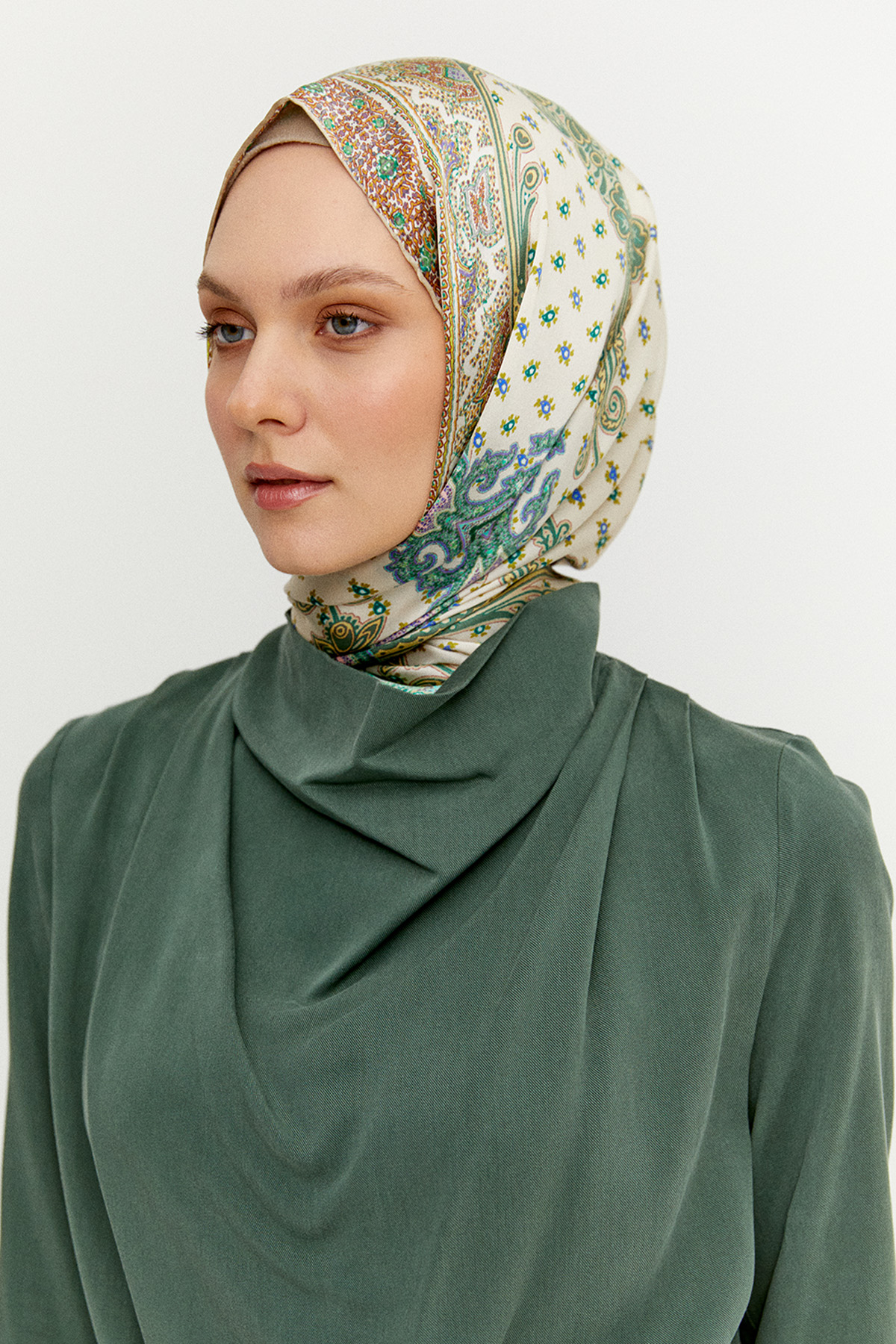 Degaje Yaka Tunik Pantolon Etek İkili Takım, Tesettür Giyim