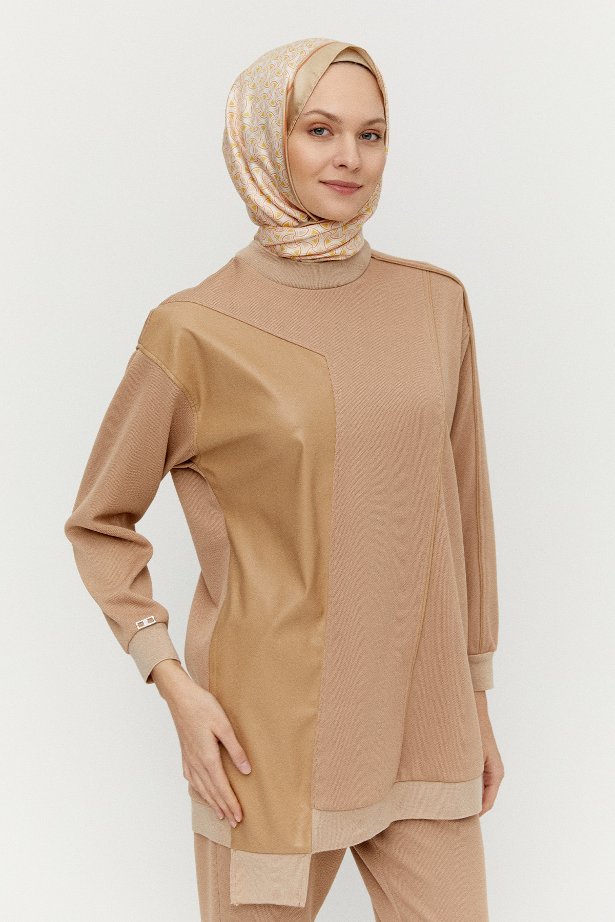 Suni Derili Asimetrik Örme Tunik, Tesettür Giyim