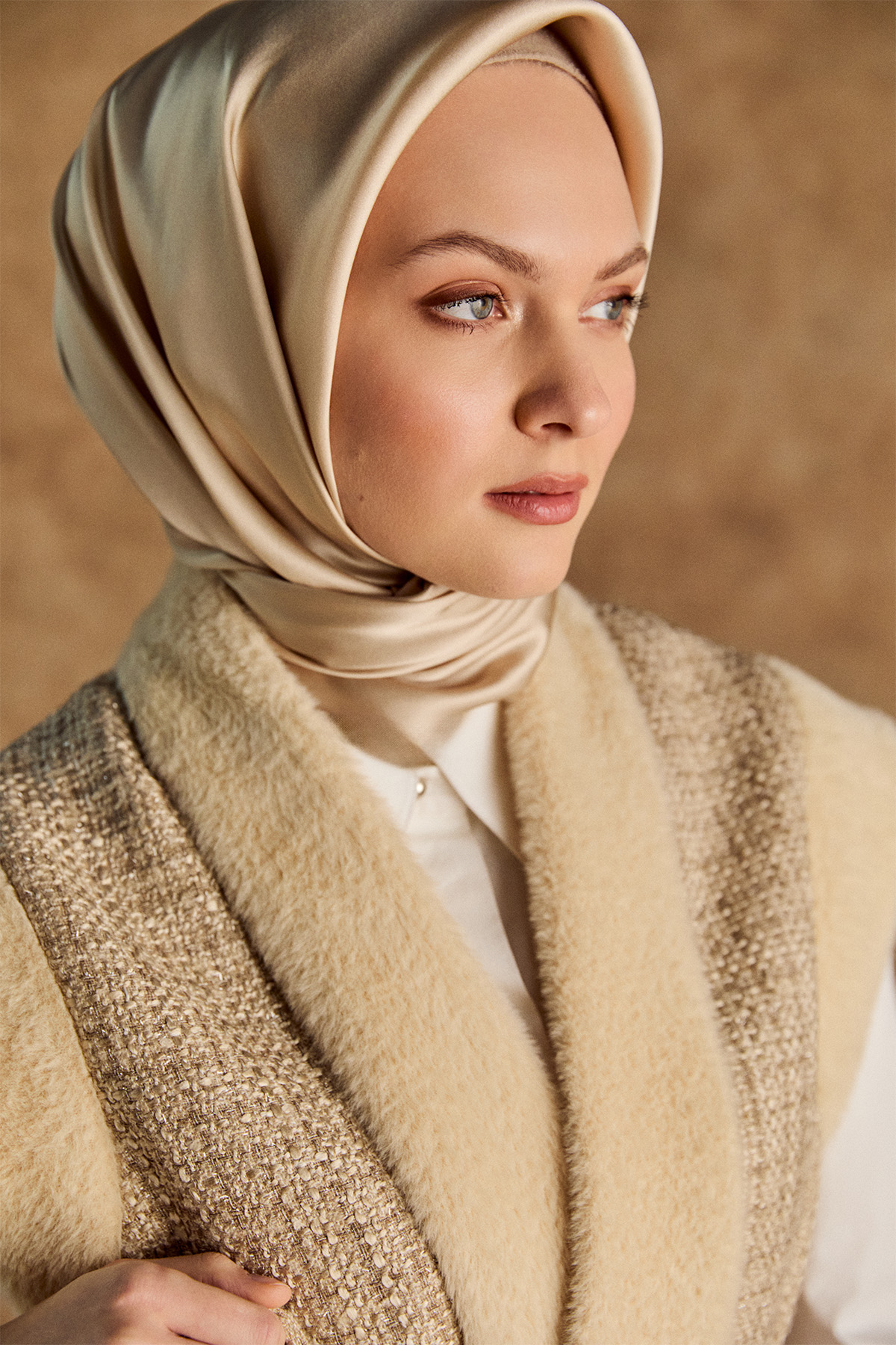 Şal Yakalı Tüvit Yelek, Tesettür Giyim