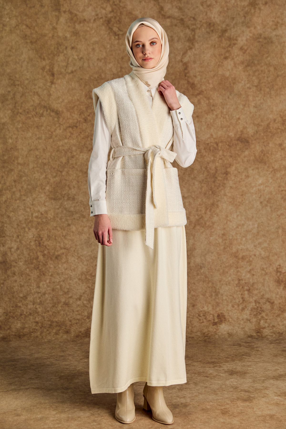 Şal Yakalı Tüvit Yelek, Tesettür Giyim