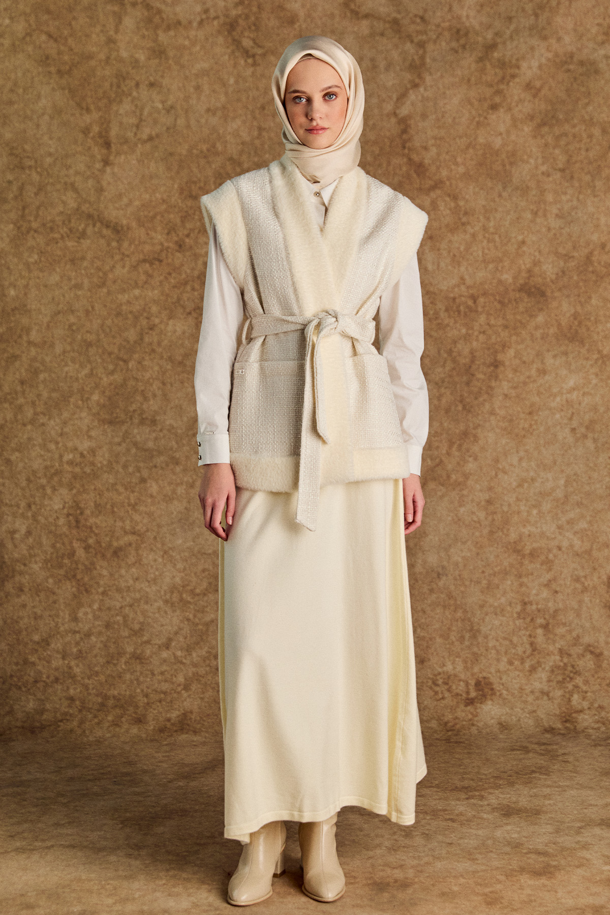 Şal Yakalı Tüvit Yelek, Tesettür Giyim