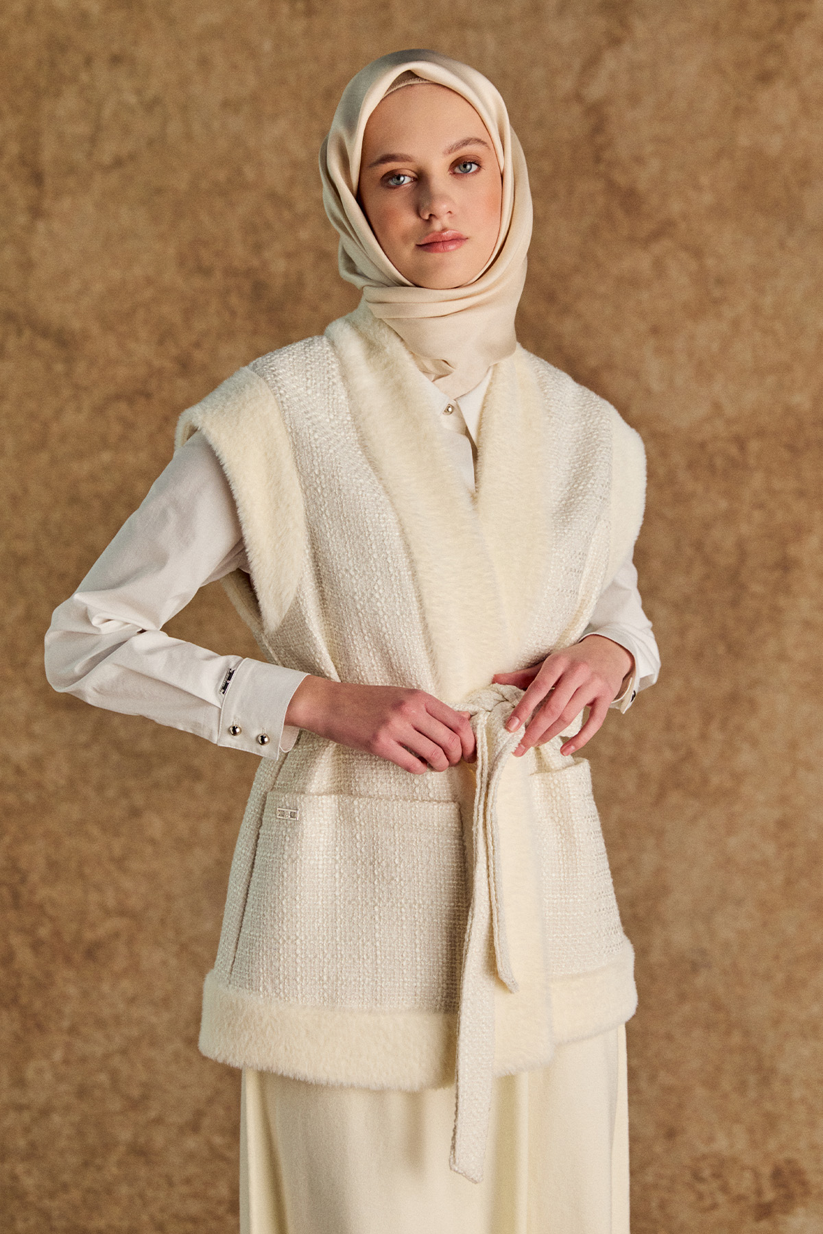 Şal Yakalı Tüvit Yelek, Tesettür Giyim