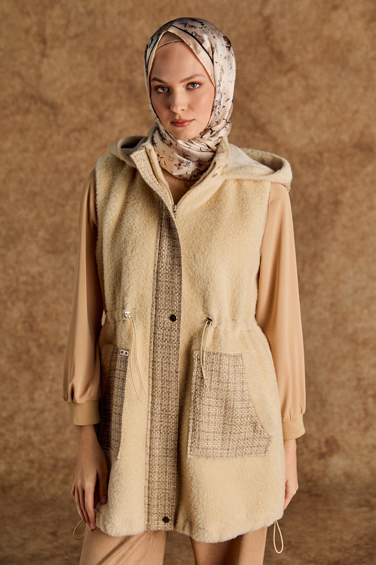Tüvit Kombinli Suni Kürk Yelek, Tesettür Giyim