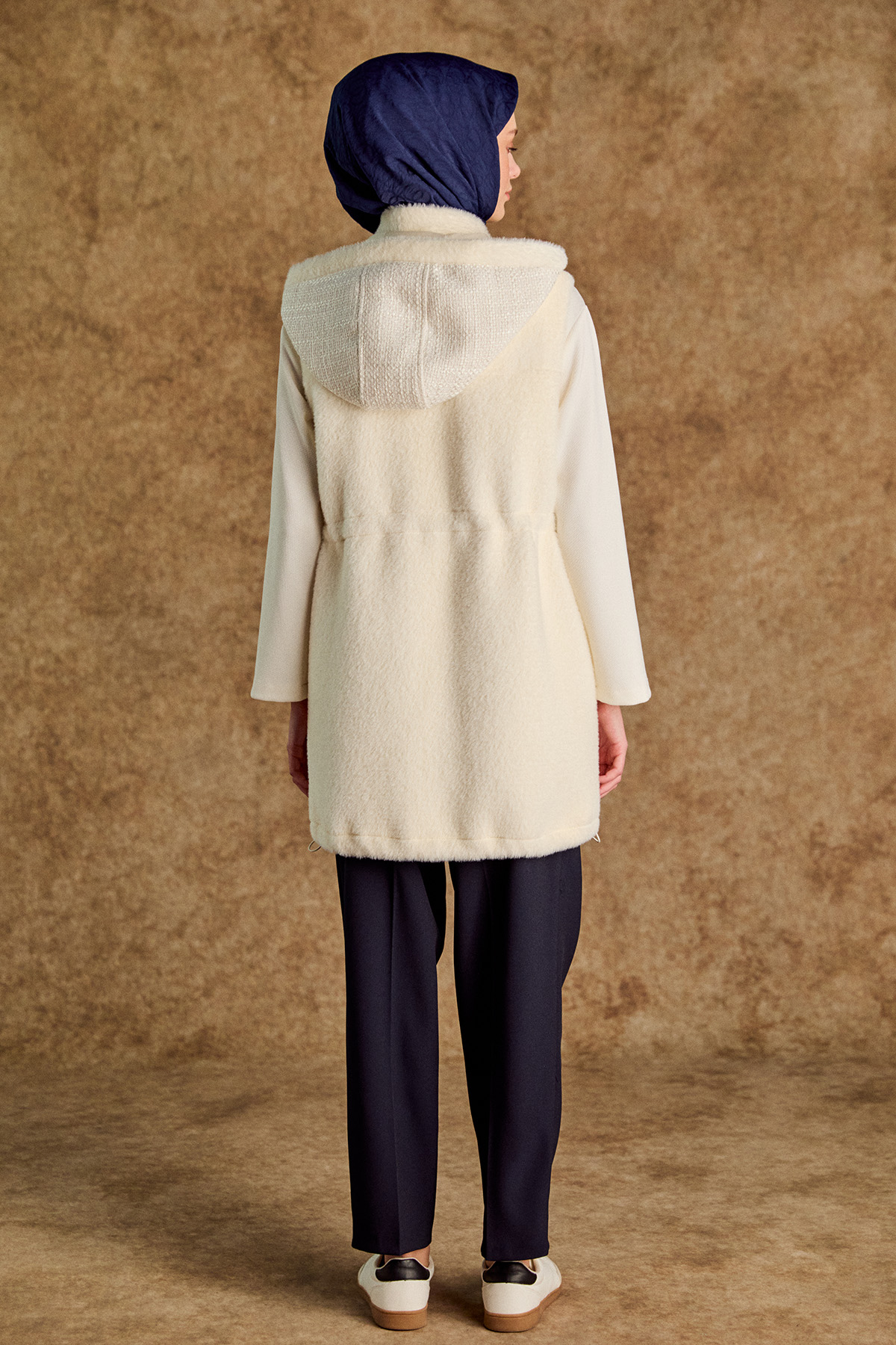 Tüvit Kombinli Suni Kürk Yelek, Tesettür Giyim